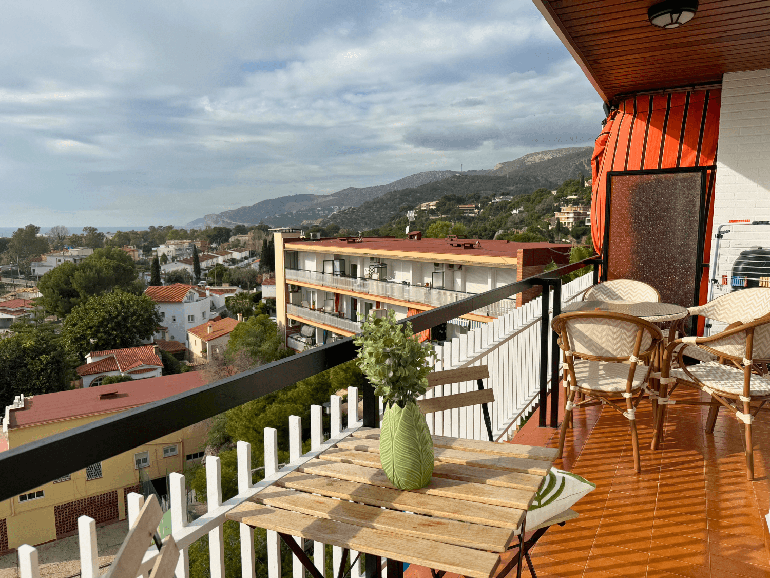 Atico Isabel — Apartamento en Castelldefels