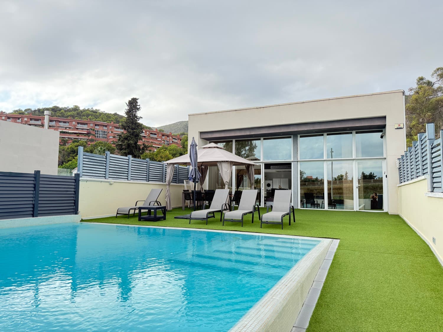 Villamarly 1 Castelldefels - Playa a 3 minutos — Apartamento en Castelldefels