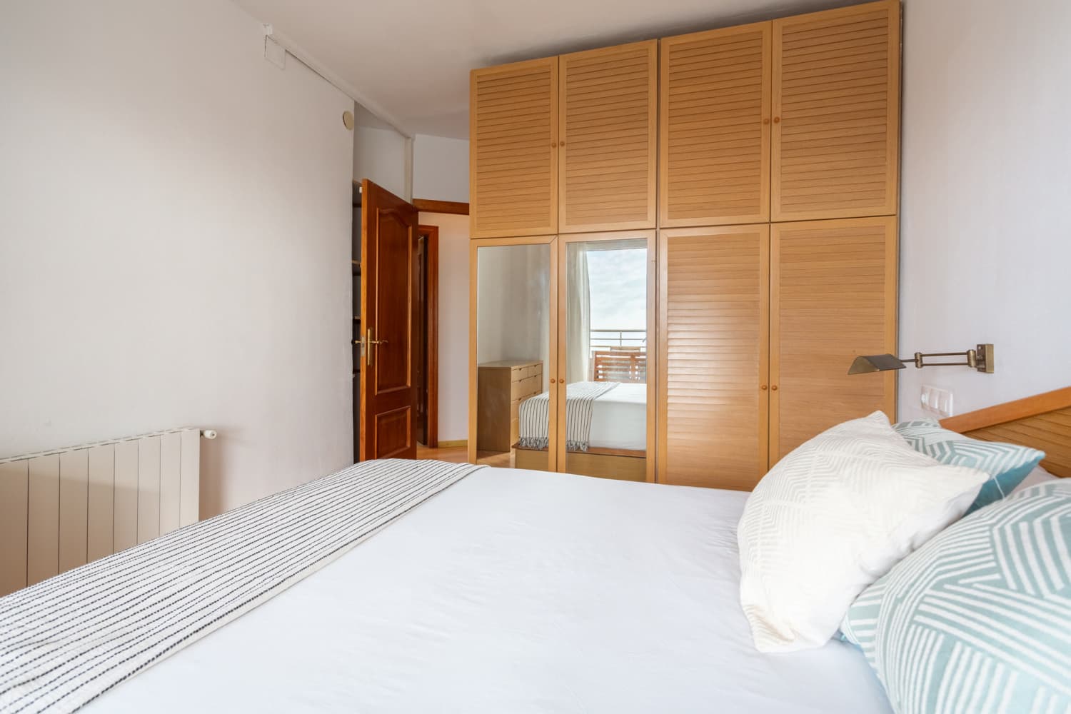 Ático acogedor, con vistas en la playa - foto 3